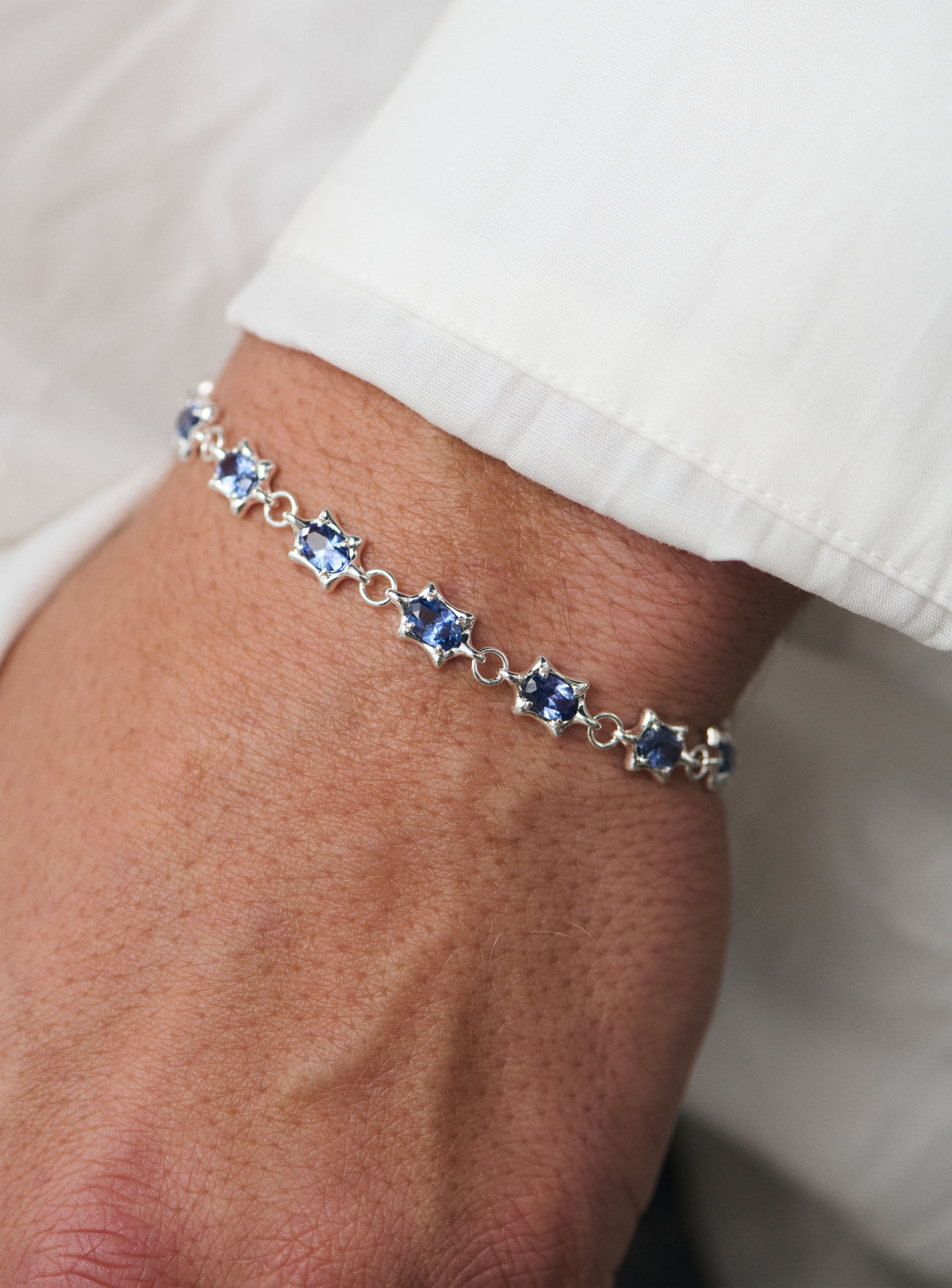 6 Point Petite Bracelet