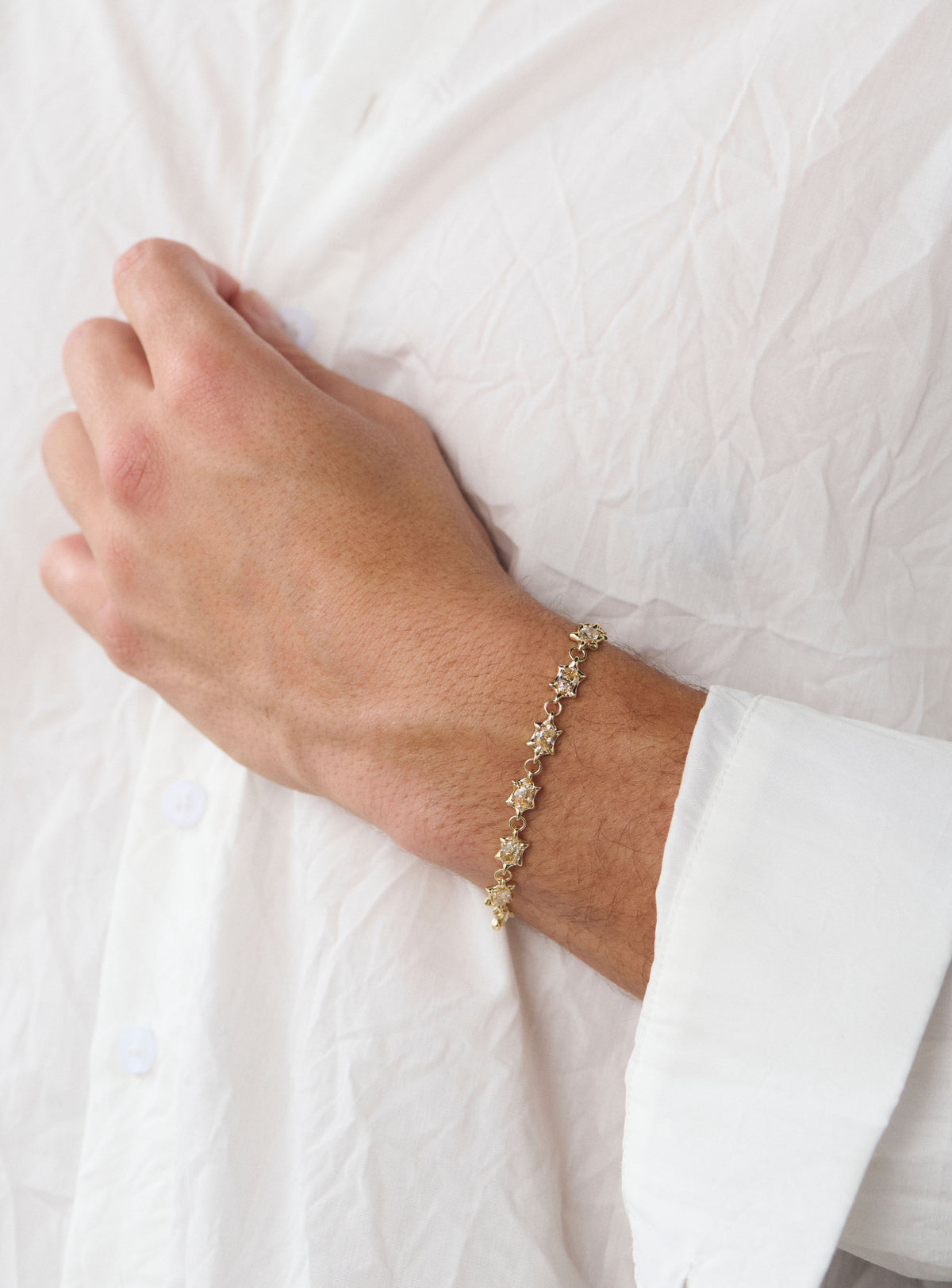 6 Point Petite Bracelet Gold