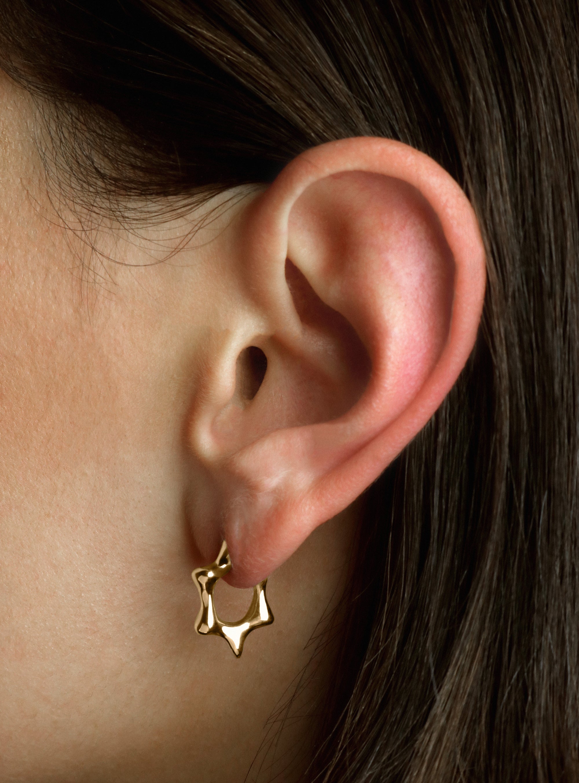 6 Point Stud(s) Gold