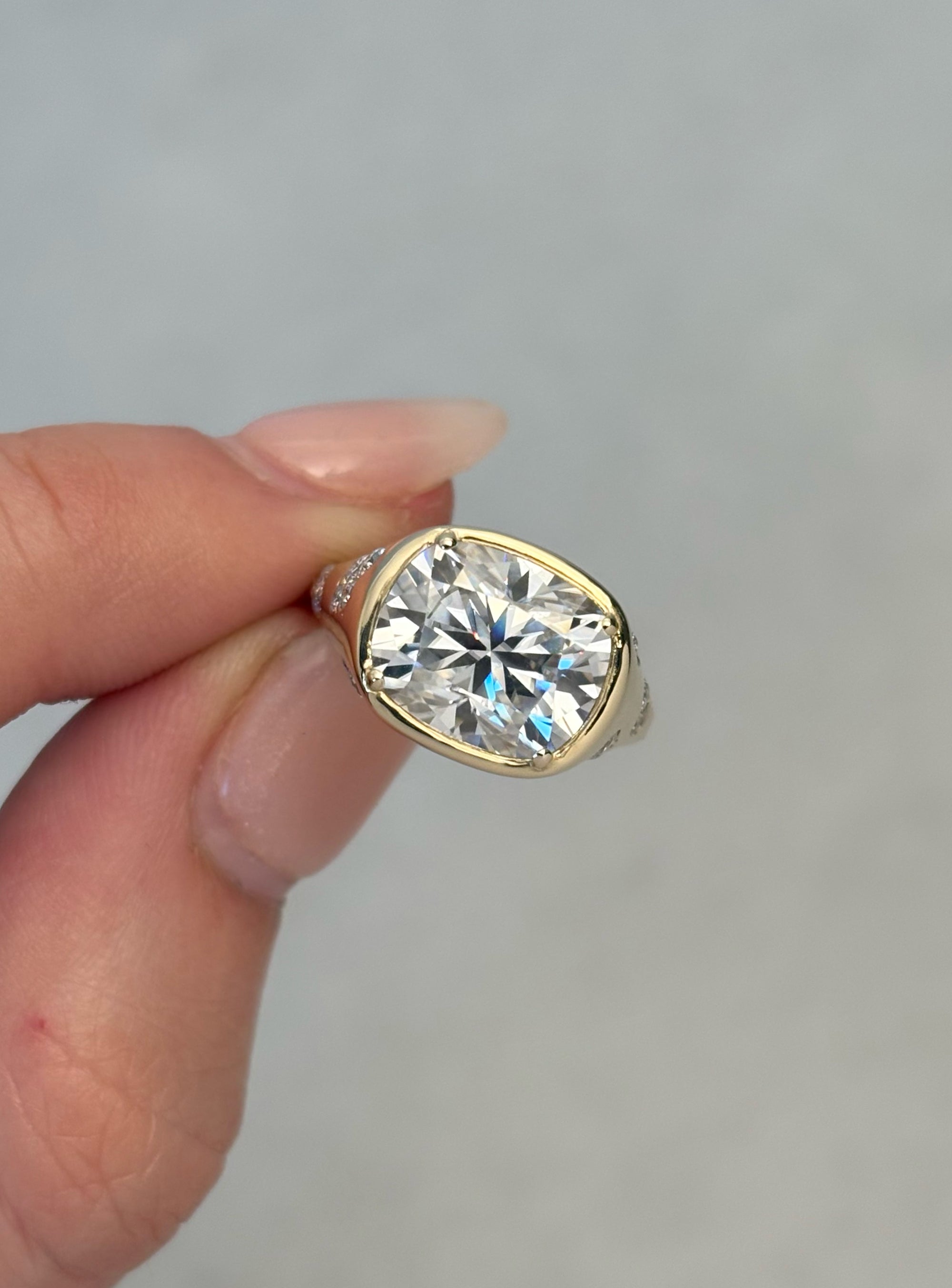 Pave Cushion Ring