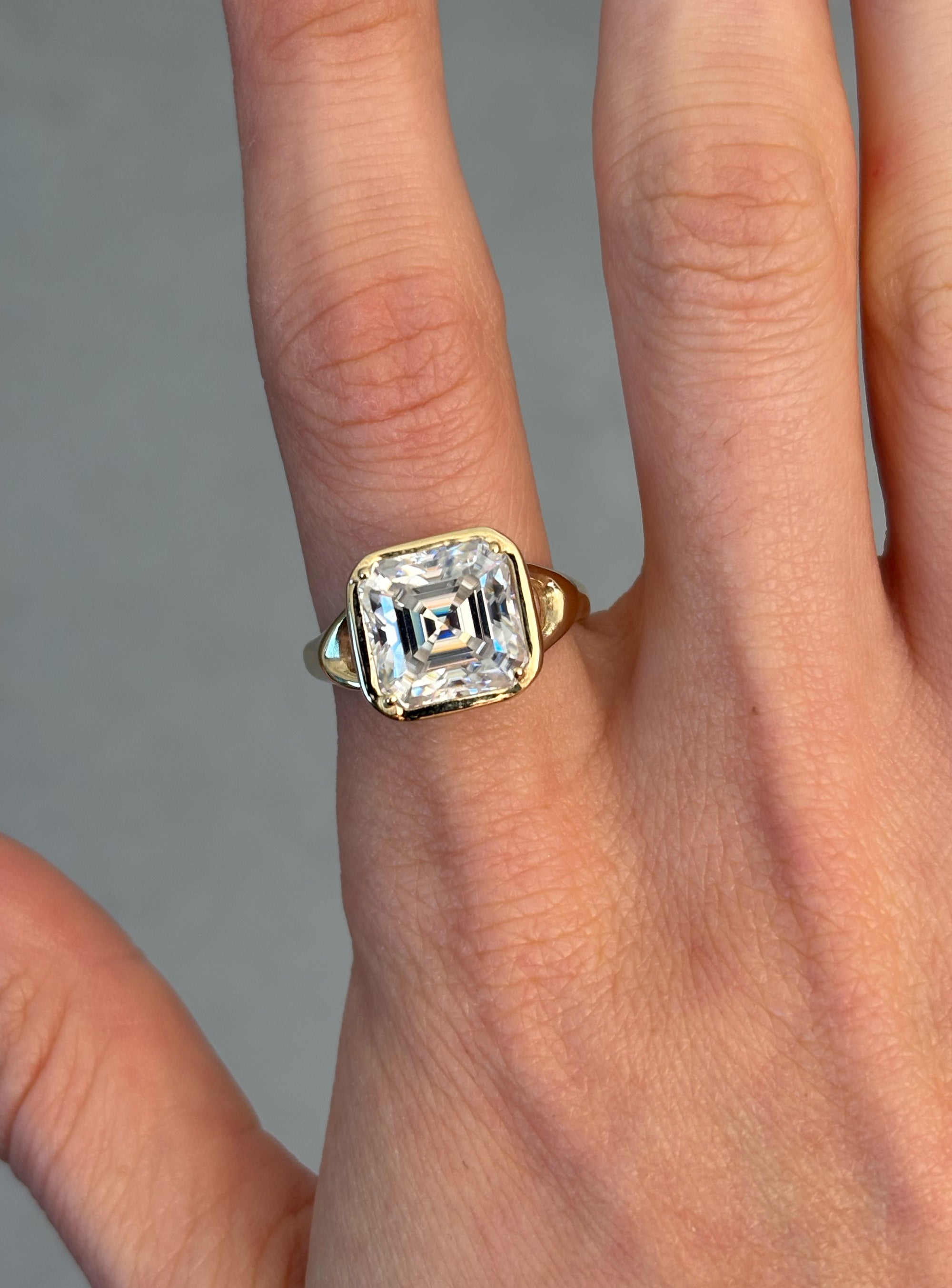 Square Open Air Ring