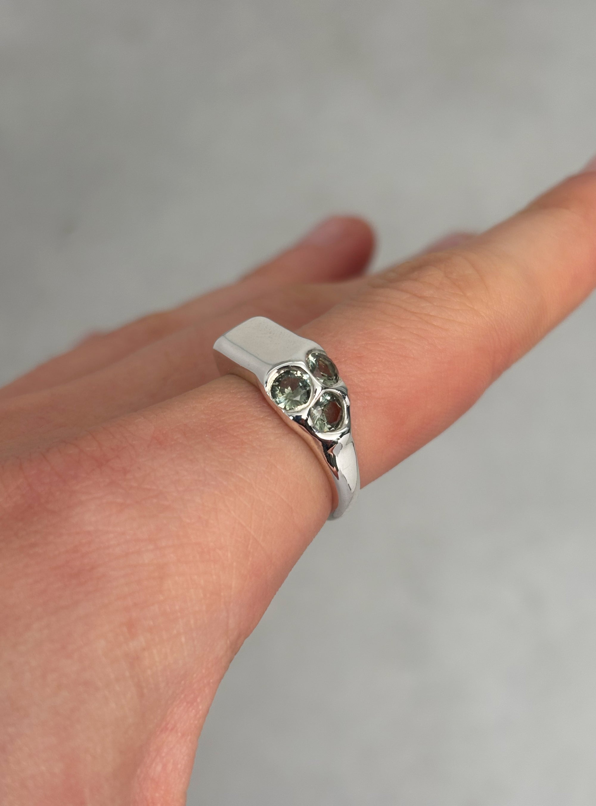 Melted Signet Green