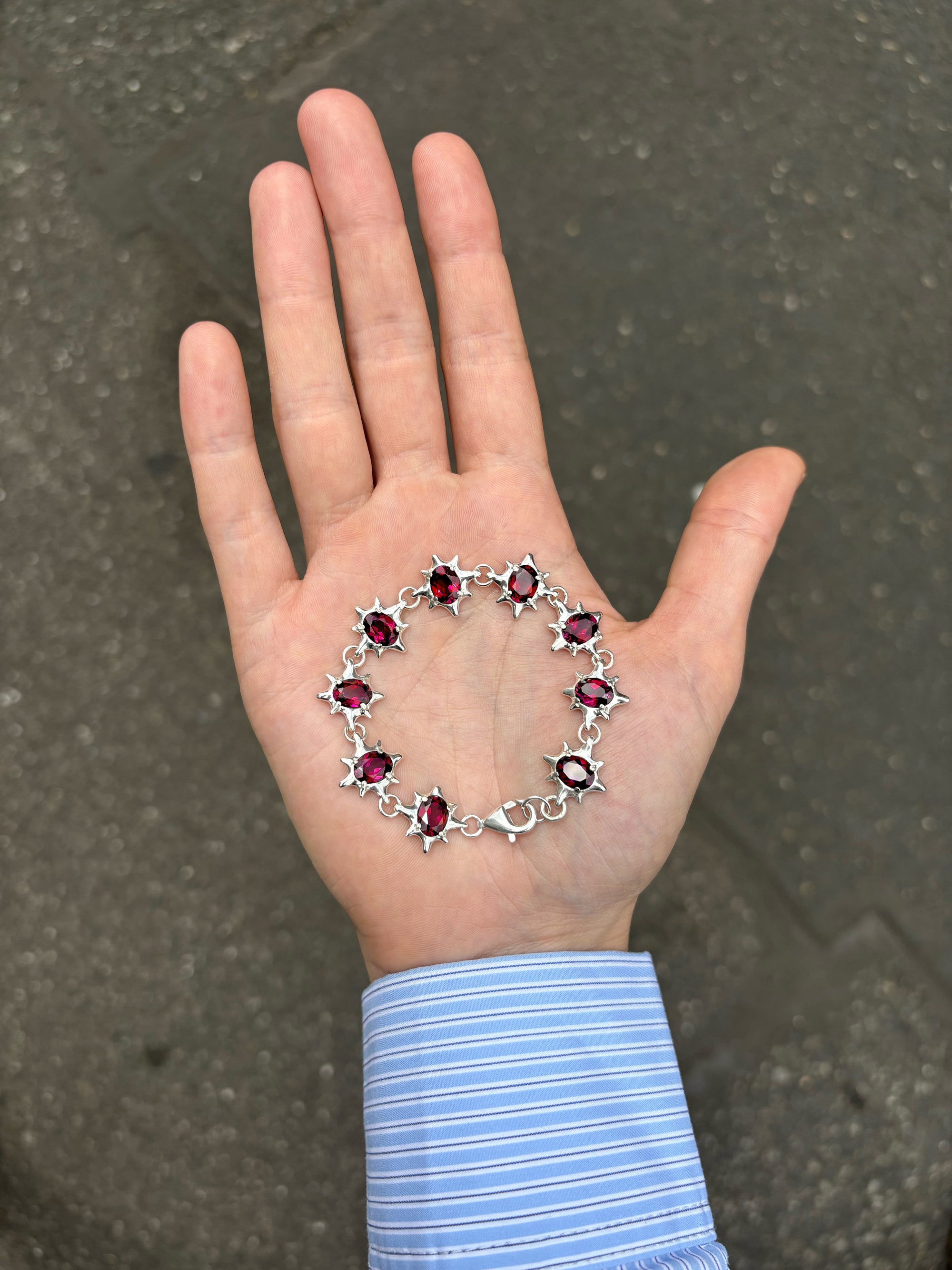 8 Point Gem Bracelet