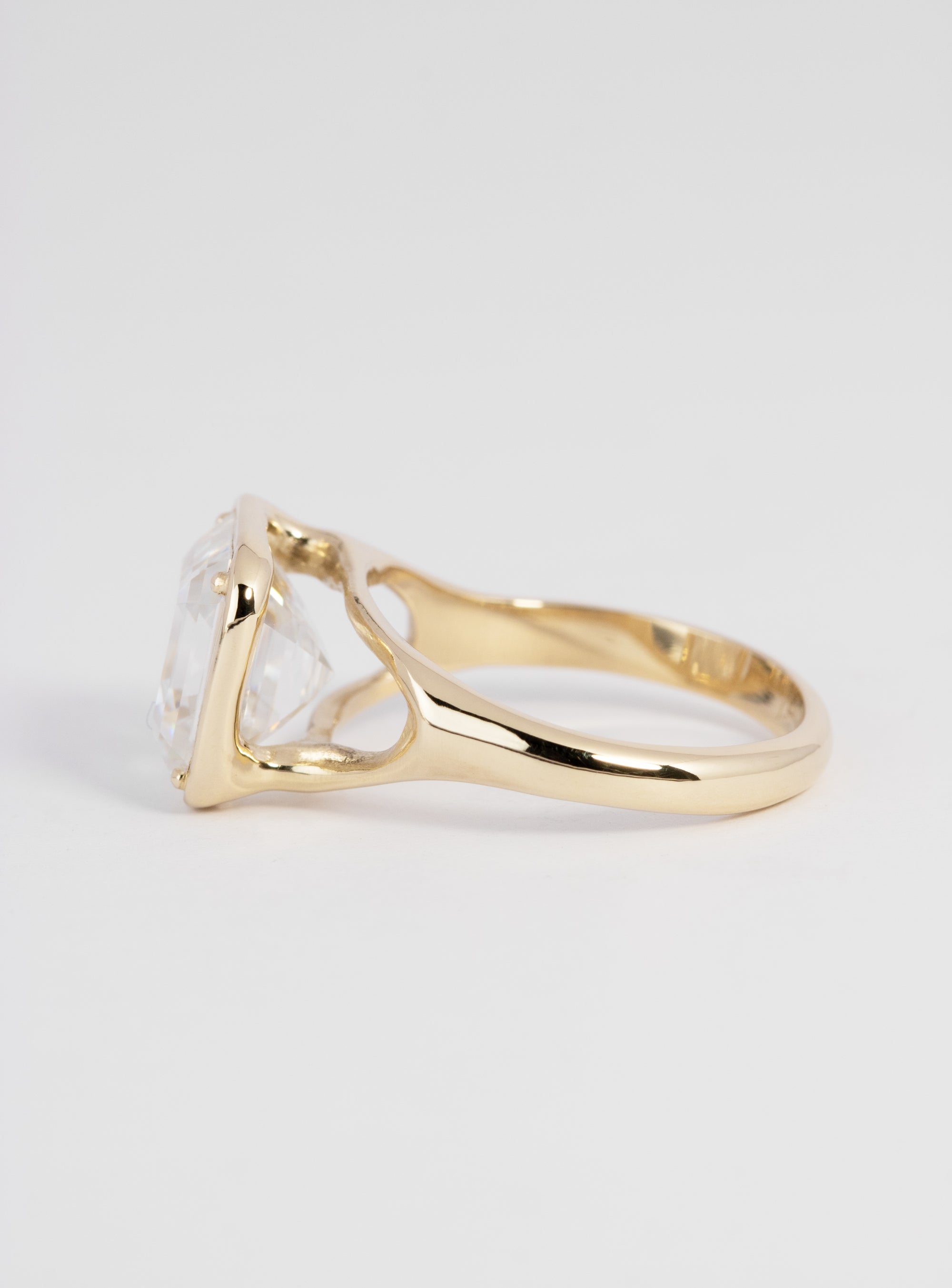 Square Open Air Ring