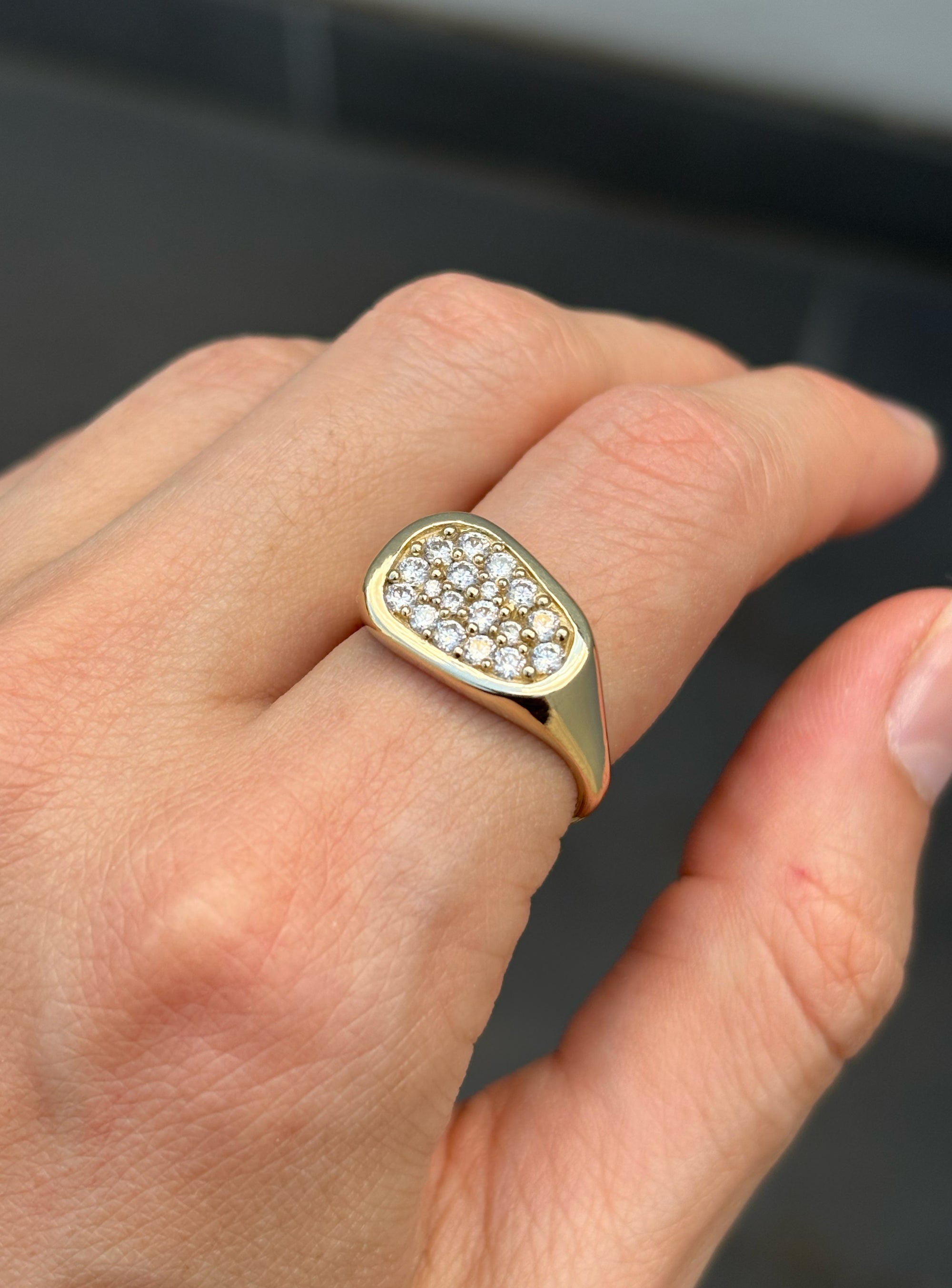 Ovoid Ring Gold